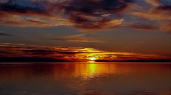 DO001-Russian sunset Wolga.jpg